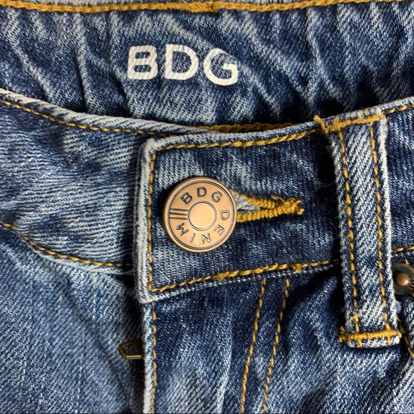 BDG High Rise Dree Cheeky Cutoff Shorts Size 25 - Picture 3 of 11